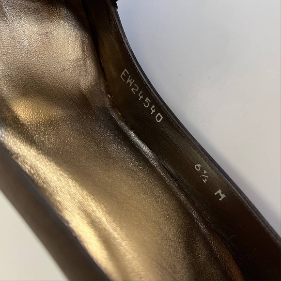 Stuart Weitzman Brown Satin Heels Sz 6.5 - Picture 4 of 9